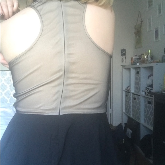Peplum sleeveless top - Picture 2 of 2